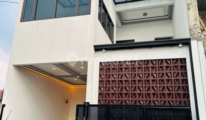 Rumah Modern Minimalis 2 Lantai di Pamulang Tangsel Rumah Modern Minimalis 2 Lantai di Pamulang Tangsel