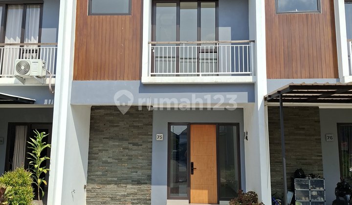 Ready Unit Rumah Mewah 2 Lantai Dekat Living Plaza dan Kampus Unpam Pamulang Tanggerang Selatan Ready Unit Rumah Mewah 2 Lantai Dekat Living Plaza dan Kampus Unpam Pamulang Tanggerang Selatan