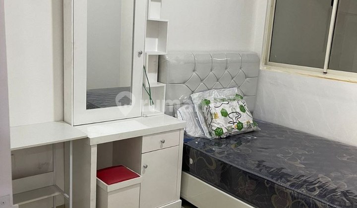 House in the Old Cluster of Sumarecon Kota Bekasi 2