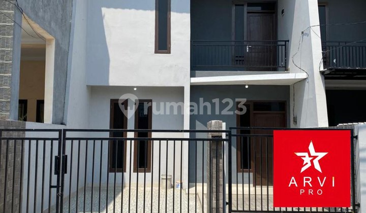 Rumah 2 Lantai, Strategis Di Harapan Indah Bekasi