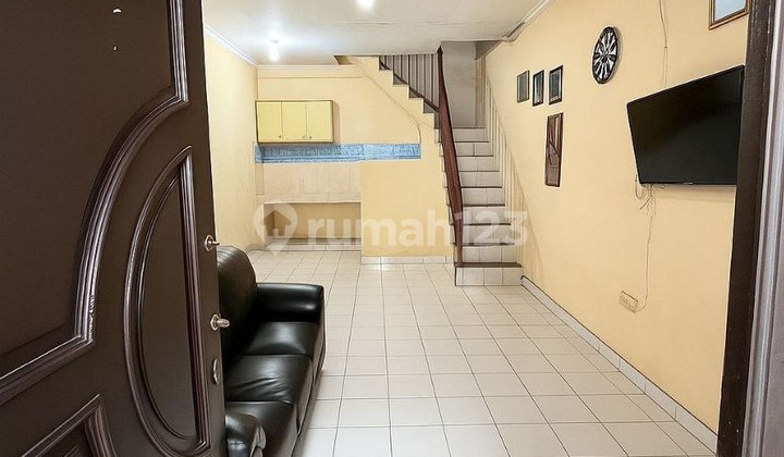 Rumah 1 ½ Lantai Di Bukit Kencana Jatimakmur Pondok Gede