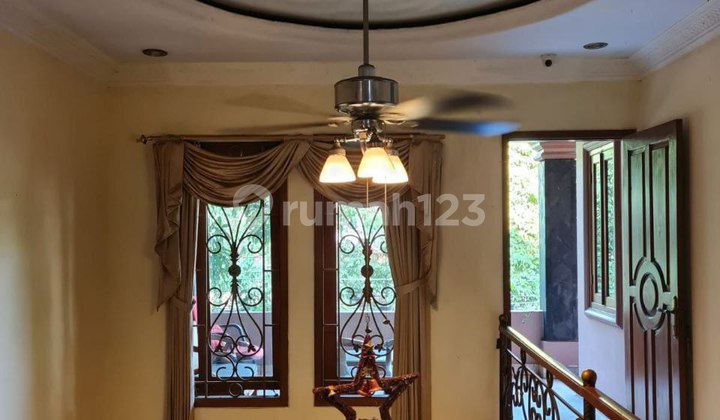 Luxury House in Rawamangun, East Jakarta 2