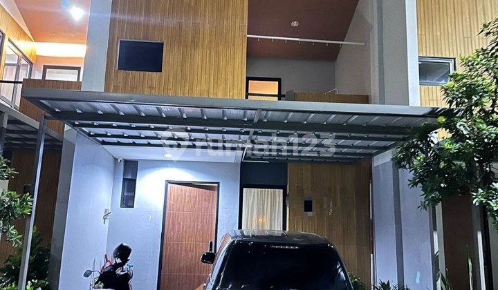 Rumah 2 Lantai di Cluster O⁸ Grandwisata Bekasi Rumah 2 Lantai di Cluster O⁸ Grandwisata Bekasi