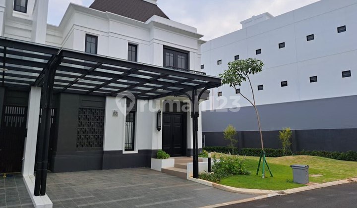 Rumah Mewah Di Sumarecon Crown Gading Kabupaten Bekasi 2