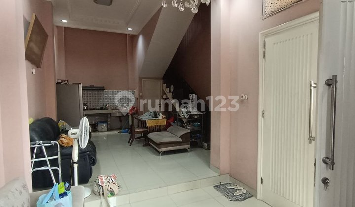 Rumah 3 Lantai Di Komplek Pondok Pekayon Indah Bekasi 2