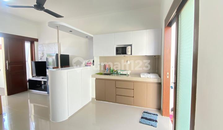 Rumah Semi Villa Siap Huni Berlokasi Strategos