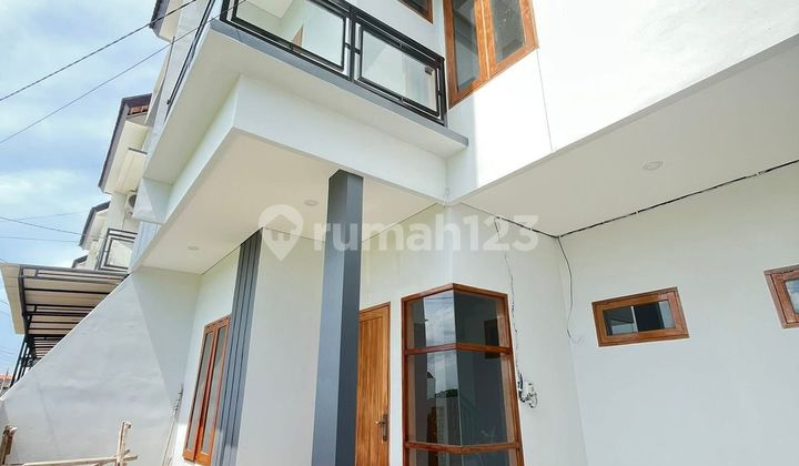 Rumah 2 Lantai Siap Huni View Sawah Di Pusat Kota