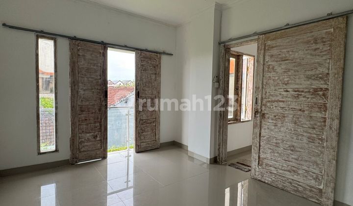Rumah Minimalis 2 Lantai Semi Furnished Siap Huni 2