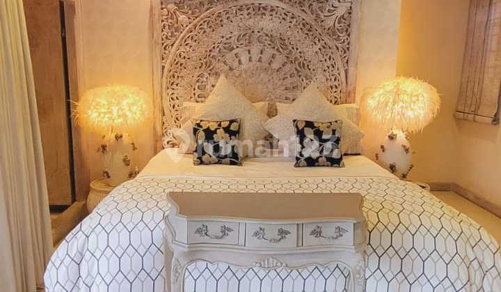 Villa Cantik Elegant Siap Huni Berlokasi Strategis Villa Cantik Elegant Siap Huni Berlokasi Strategis