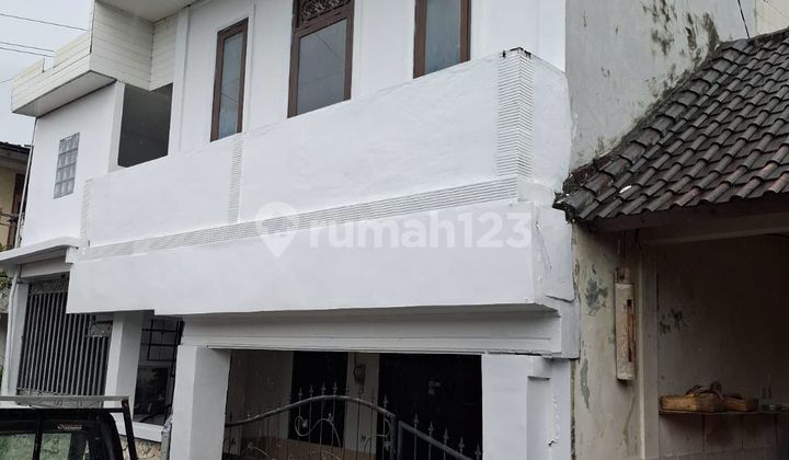 Rumah 2 Lantai Bersih dan Terawat dan Siap Huni Rumah 2 Lantai Bersih dan Terawat dan Siap Huni
