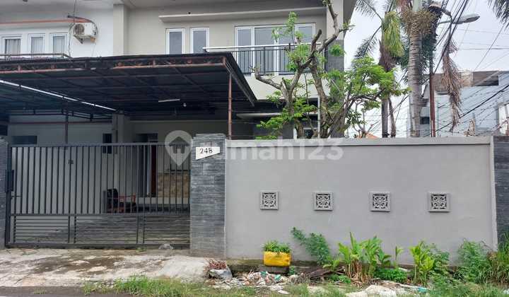 Rumah 2 Lantai Siap Huni Lokasi Strategis Rumah 2 Lantai Siap Huni Lokasi Strategis