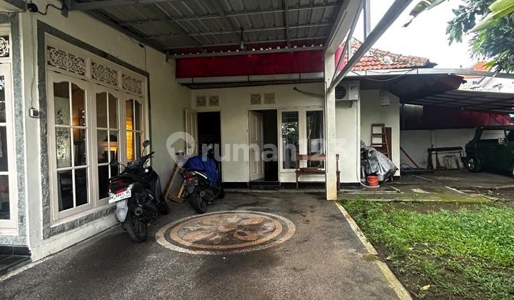 Rumah 1 Lantai Halaman Luas Berlokasi Strategis