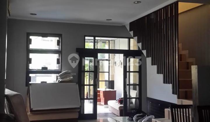 Rumah 2 Lantai Lokasi Tenang, Nyaman dan Strategis 2