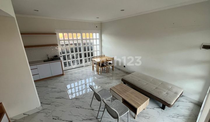 Townhouse Minimalis Modern 2 Lantai Siap Huni Lokasi Strategis 2