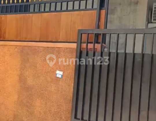 Rumah Siap Huni Lokasi Strategis Di Tengah Kota  1