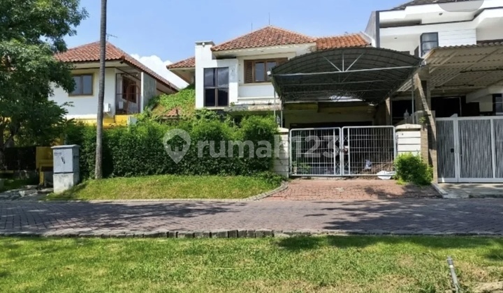 Rumah Graha Famili Hitung Tanah Row Jalan Kembar