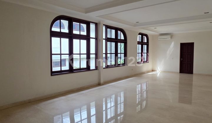 Dijual Bangunan Komersil Pusat Kota Surabaya Dekat Raya Darmo