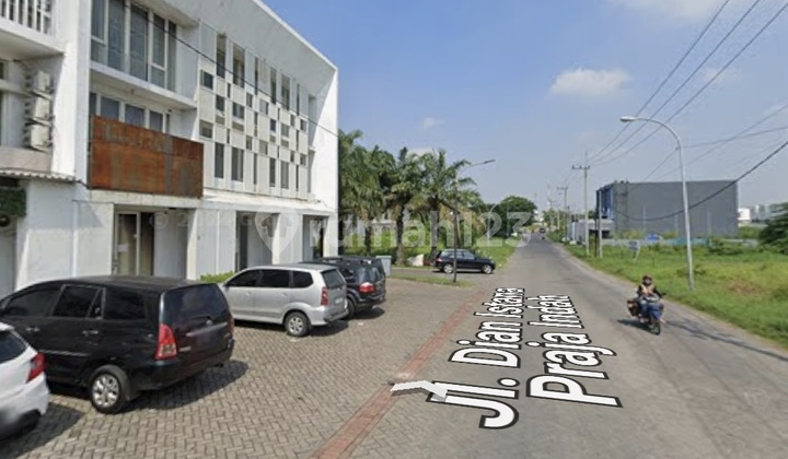 Cheapest! For Sale Ruko Raya Dian Istana Near Graha Famili and Hr Muhammad Strategic Busy 2