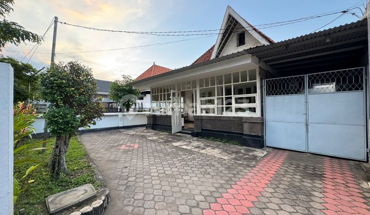 Rumah Pusat Kota Surabaya Jalan Bengawan Komersial Area Nol Jalan