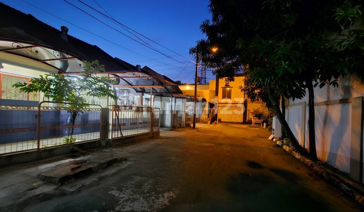 Land 1024M² with a 6X22m² House Building, in Metro Permata 1 Housing, Karang Tengah, Tangerang. 2