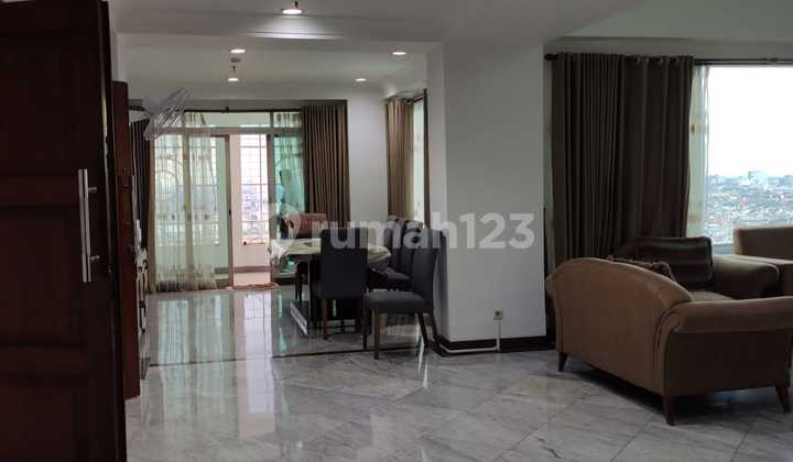 Apartemen 4 Kamar Tidur Semi Furnished 2