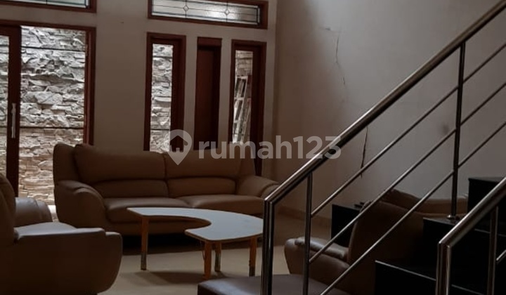 Sewa Rumah Di Pusat Kota Sayap Otista - Pungkur 1