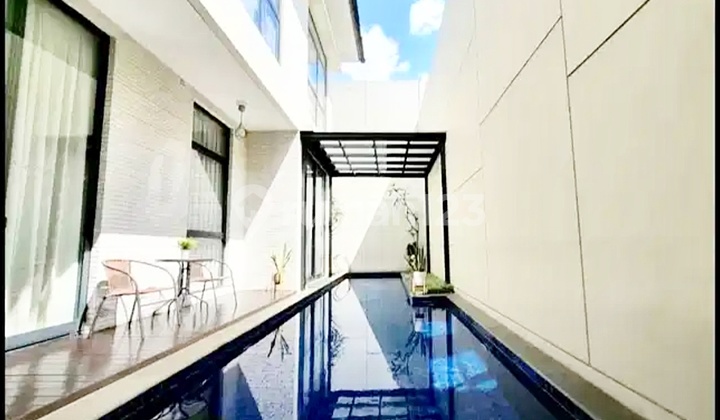 Rumah Lacewood Navapark Bsd 10x22 Private Pool Furnish Cantik Rumah Lacewood Navapark Bsd 10x22 Private Pool Furnish Cantik