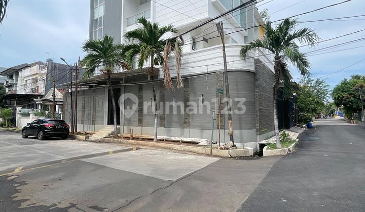 Pluit House 11x19 Corner Good Neat Ready to Live In Pluit House 11x19 Corner Good Neat Ready to Live In