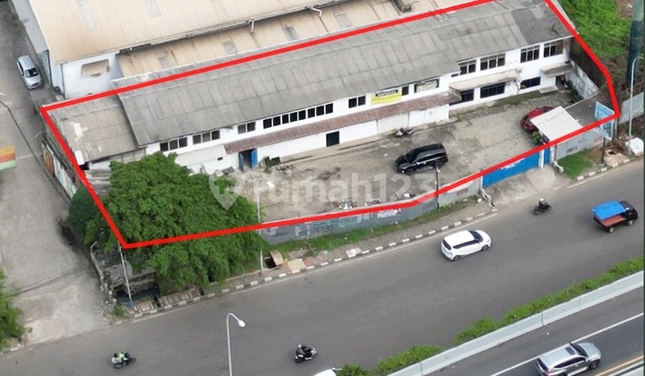 Tempat Usaha / Gudang Strategis Rawa Buaya