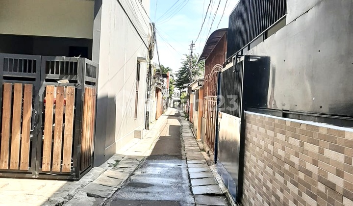 Affordable Tanjung Duren Boarding House, Full Occupancy, Good, Strategic Location 2