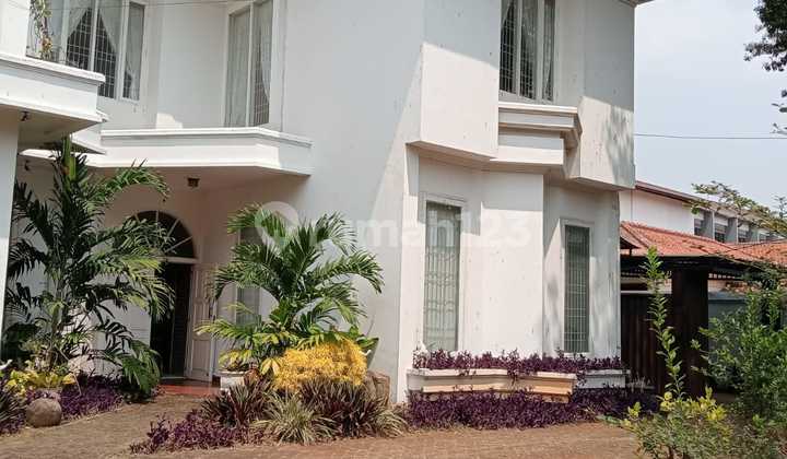 2-Story House in Pondok Labu, South Jakarta with Swimming Pool 2