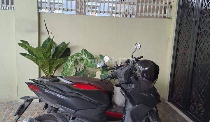 Rumah SHM Lokasi Strategis di Medan Johor 2