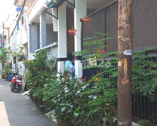 Rumah Bagus Siap Huni Tidak Banjir, Semua.kamar.ber Ac, Perumnas Klender, Kondisi Sangat Bagus 2