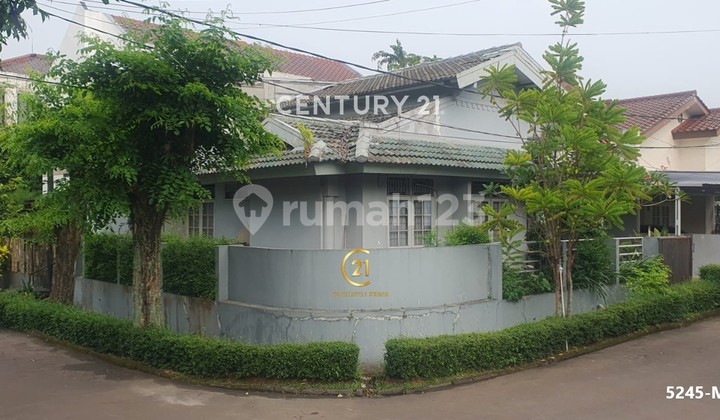 Dijual Rumah Bagus Hook Strategis di Bintaro Sektor 9