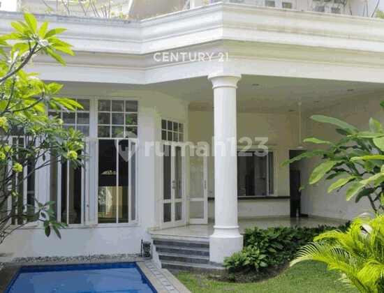 For Sale, Strategic, Good, Ready-to-Live-in House in Kemang.