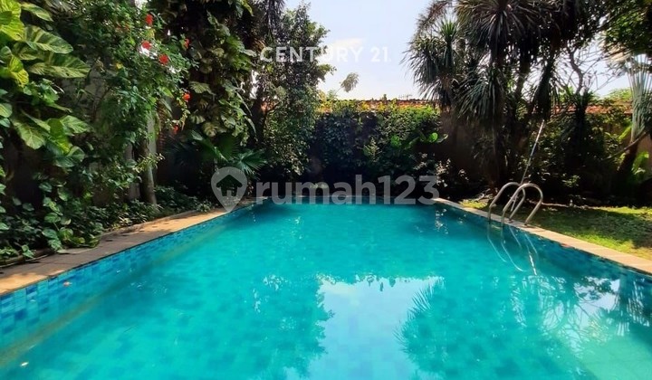 Luxury House for Sale at Attractive Price in Pondok Indah, South Jakarta