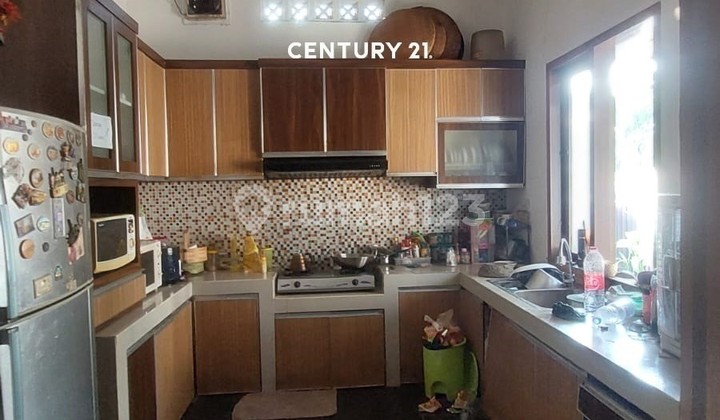 For Sale Strategic Ready-to-Live House in Bintaro Jaya Sector 3, South Tangerang 2