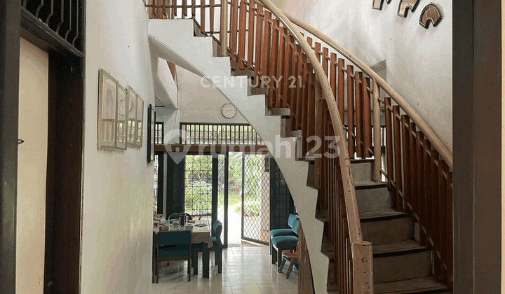 For Sale Strategic House Attractive Price in Bintaro Pesanggrahan 2