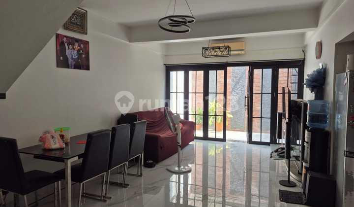 Rumah, 1 Lantai, SHM, di Jatinegara,