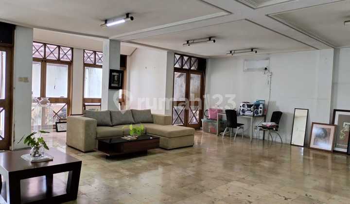 Di Jual Cepat Rumah Besar Di Mampang Prapatan Rumah SHM di Mampang Prapatan 2