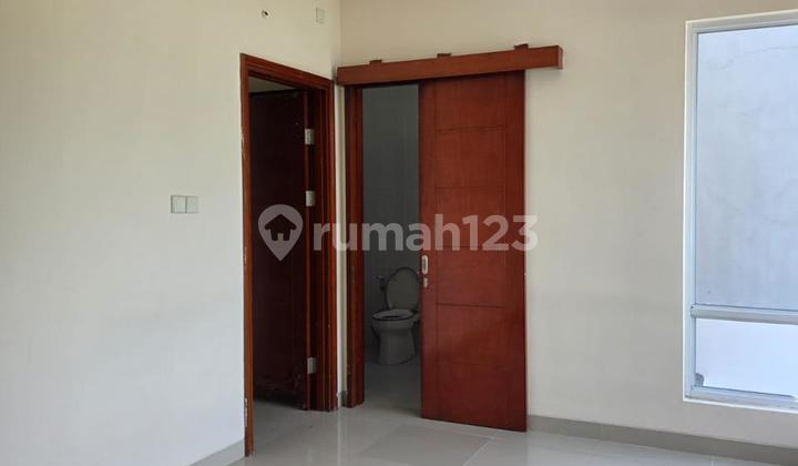 For Sale Modernland House 2