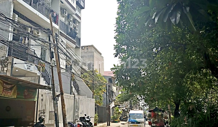 Kost Tanjung Duren Utara