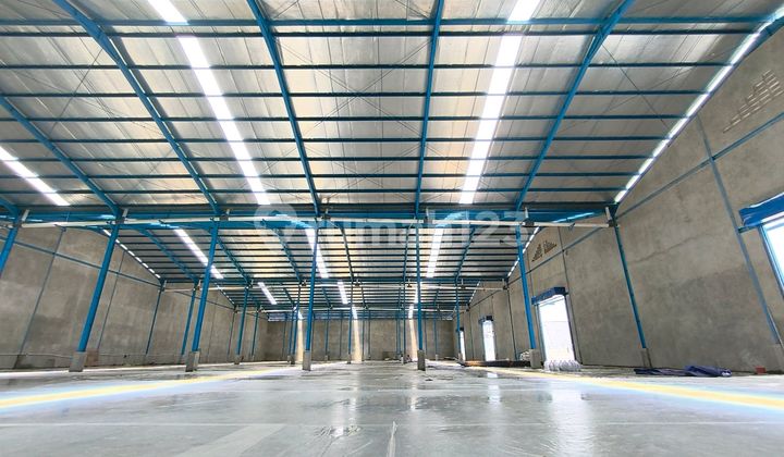 New Warehouse. High Ceiling. Very Good. New Warehouse. High Ceiling. Very Good.