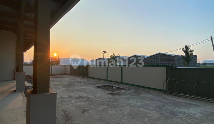 Di Jual Gudang/Pabrik kosongan Komplek Pergudangan Laksana