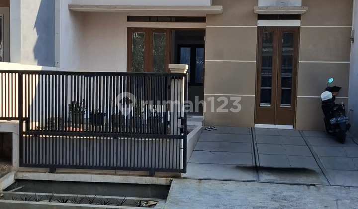 Dijual Rumah Bagus Siap Huni di Perumahan Taman Kota Bekasi Harga Nego Sampai Jadi Dijual Rumah Bagus Siap Huni di Perumahan Taman Kota Bekasi Harga Nego Sampai Jadi
