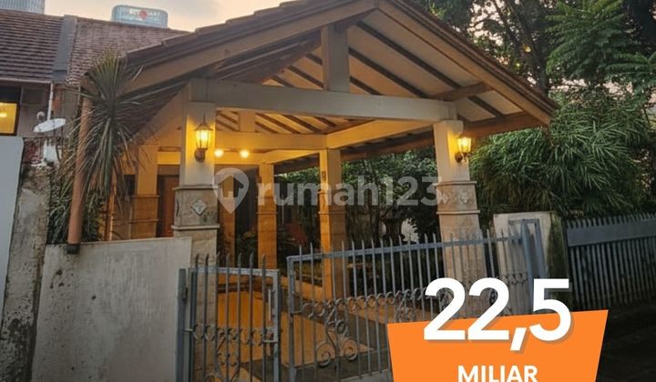 Rumah 2 Lantai, SHM, dengan Lokasi Strategis di Area Scbd