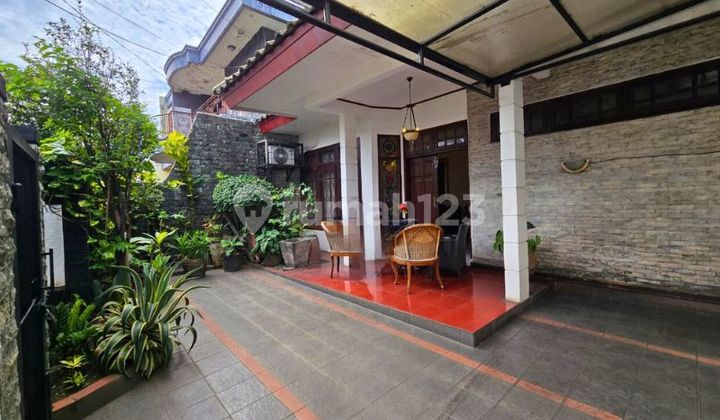 Strategic Area House near Santa Market, SCBD, Senopati, close to ASEAN MRT, South Jakarta