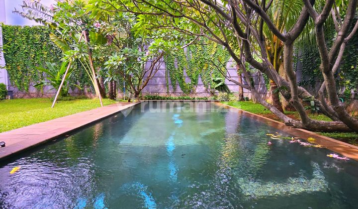  Rumah With Private Pool , Luas Hampir 1000 Meter, Cipete Cilandak Dekat Sekolah Perancis 2