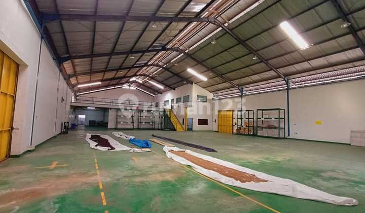 Tanah Beserta Gudang Strategis, Akses Mudah  & Fasilitas Lengkap
