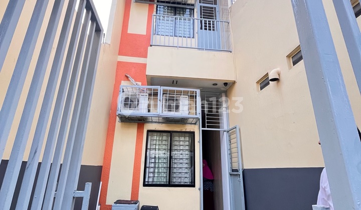 Rumah Kost Siap Usaha Di Salemba, Lokasi Strategis Dekat Kampus & Rs Ternama